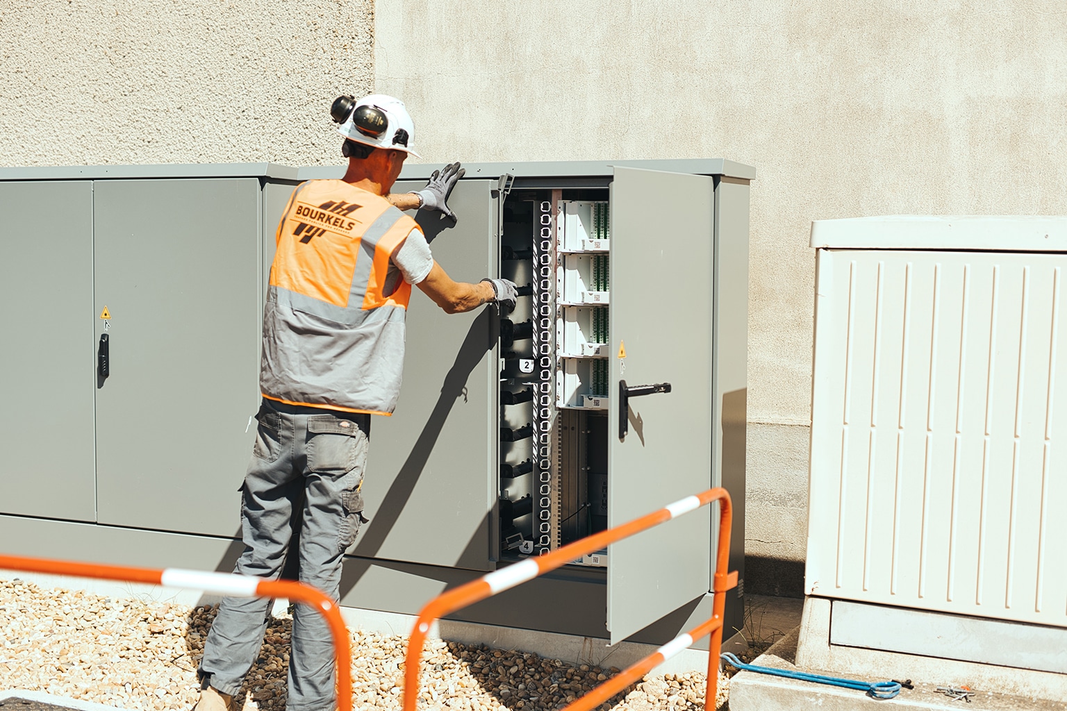 bourkels terrassement armoire telecom