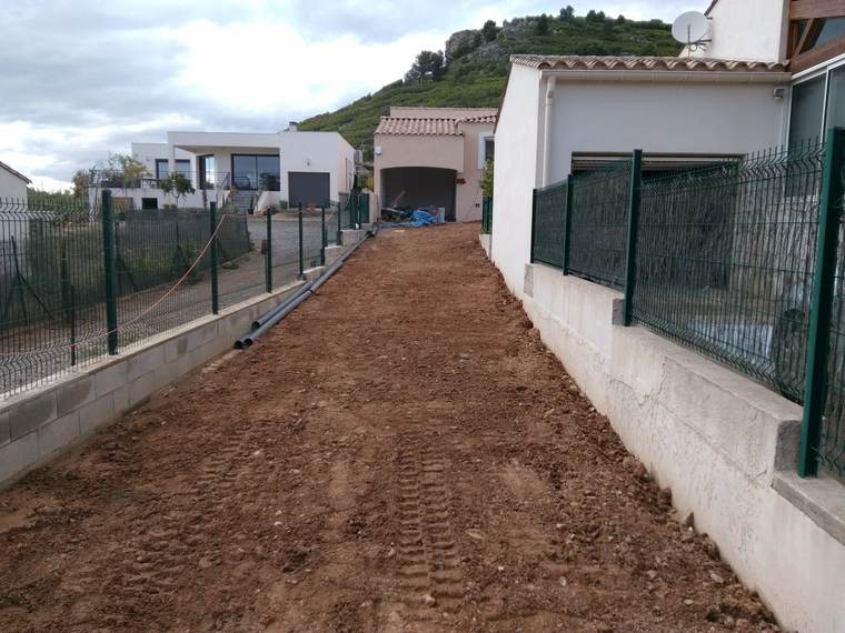 Narbonne : Pose de réseaux et réfection d'allée chez un particulier